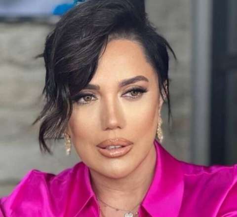 Mənim kimi qadını təəccübləndirmək hər kişiyə nəsib olmur  - VİDEO