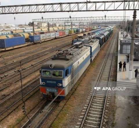 Azərbaycandan Ermənistana gübrə və qarabaşaq göndərildi 