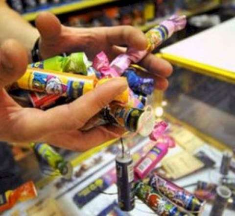 Pirotexnik partlaması faciəyə səbəb oldu – Yeniyetmənin barmağı amputasiya edildi 