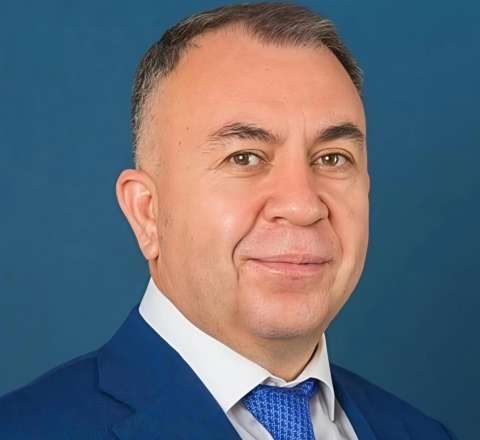 Deputat Qarabağ Universitetinə  100 kitab hədiyyə etdi