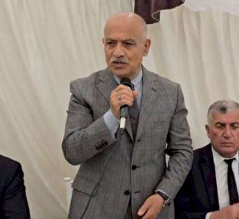 İcra başçısı yas məclisində şeir dedi - VİDEO