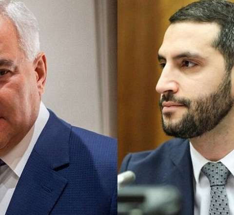 Nə oxumağı, nə də yazmağı bilən bu savadsız baş nazir olmaq istəyir 