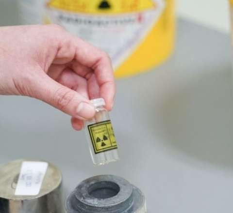 İranda əhaliyə yod paylanır:  Azərbaycan üçün risk var?