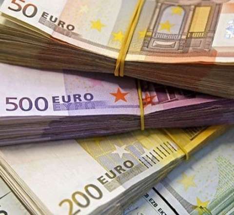 Avropanın bu bankı Yaxın Şərqə dəstək üçün 5 milyard avro ayıracaq:  Azərbaycanın adı...