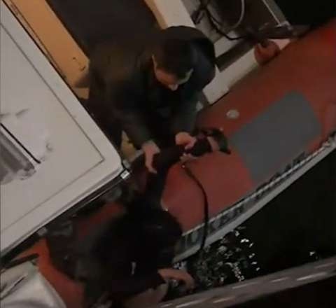 Bulvarda dənizdə batan qız xilas edildi - Anbaan VİDEO 