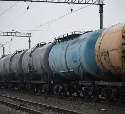Azərbaycan Ermənistana 887 ton dizel göndərir 