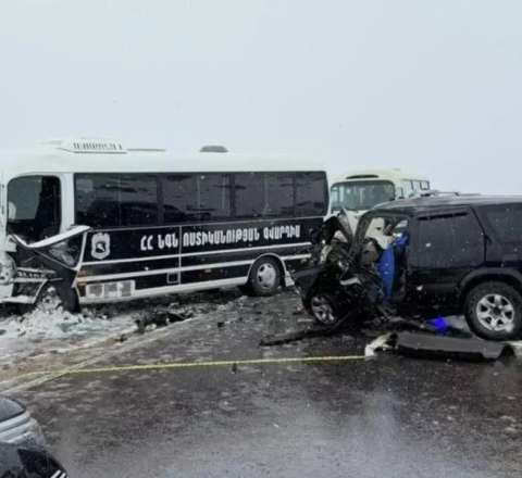 Paşinyanın kortejində qəza: Ölən və yaralananlar var 