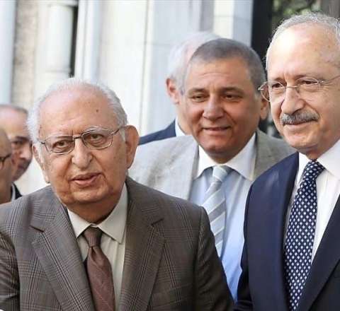 Türkiyə parlamentinin keçmiş sədri vəfat etdi 