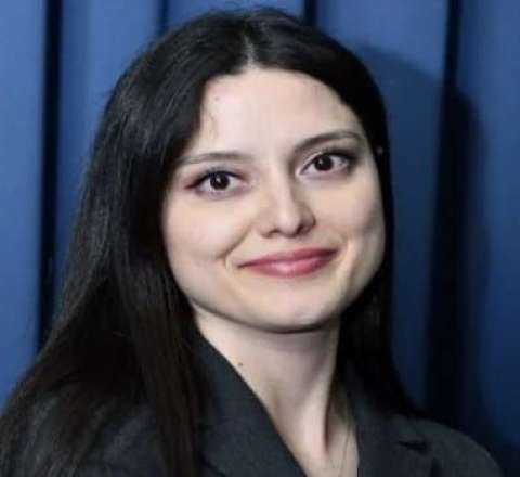 32 yaşında prorektor oldu 