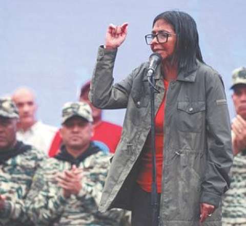 Karakasın Vaşinqtondan tələbi var – “Sanksiyalar tam götürülsün” 