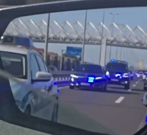 Adı biznes və tikinti imperiyasında hallanan Baş nazirin korteji - VİDEO 