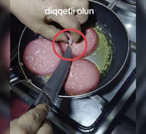 Kolbasanın içindən görün nə  ÇIXDI - VİDEO