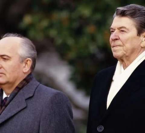 Qorbaçovun Reyqanla görüşdüyü villa ikiqat ucuza satıldı 