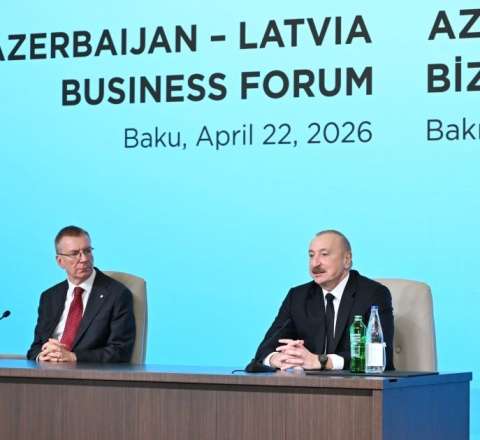 Prezidentlər Azərbaycan-Latviya biznes-forumunda... 