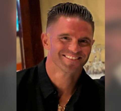 Səkkiz ildir içki içmir - Yenə də sərxoşdur 