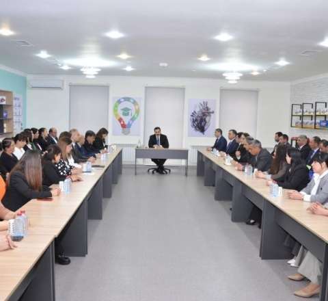 Nazir müavini Həsən Həsənli Şamaxıda müəllim və valideynlərlə görüşüb 