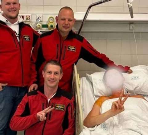 Cərrah küçədə ürək əməliyyatı ilə xəstəni xilas etdi 