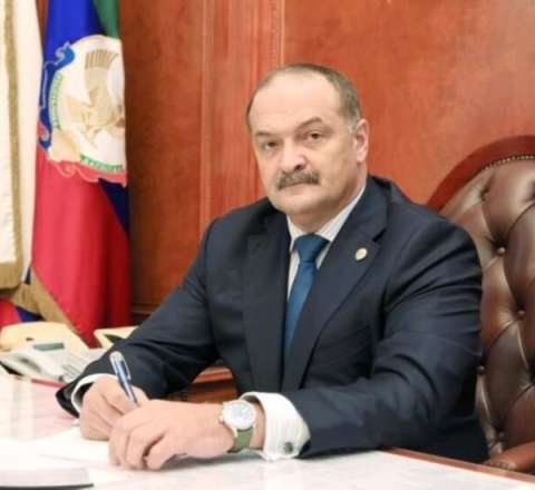 Dağıstan rəhbəri vəzifəsini tərk edir 