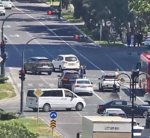 Sürücülərin diqqətinə: Tiflis prospektində yenilik...  - FOTO