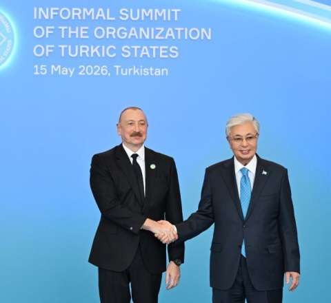 İlham Əliyev TDT-nin qeyri-rəsmi Zirvə görüşündə 