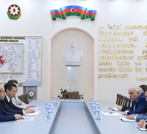 Dövlət Komitəsində AzQAC və IFRC Azərbaycan nümayəndəliyinin əməkdaşları ilə görüş keçirilib - FOTO