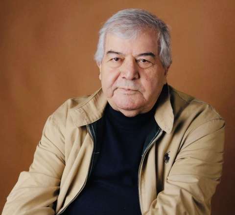 Sabir Rüstəmxanlı: Bu adın, bu odun işığını tutub gəlmişik… 