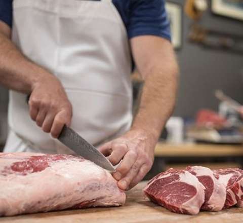 Qəssabların dinə zidd fırıldağı: Yığışıb ət almaq  qurbanı əvəz edirmi?
