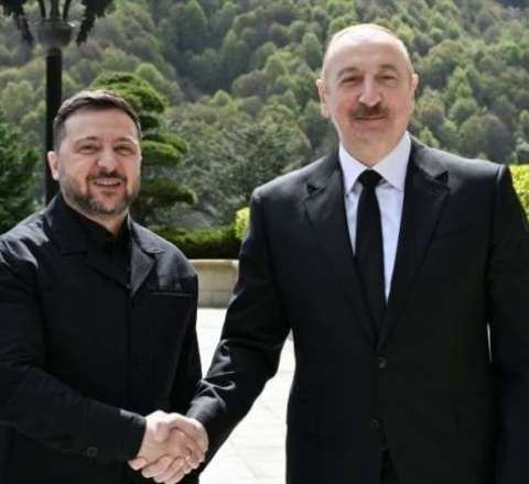 Zelenski İlham Əliyevi  təbrik etdi
