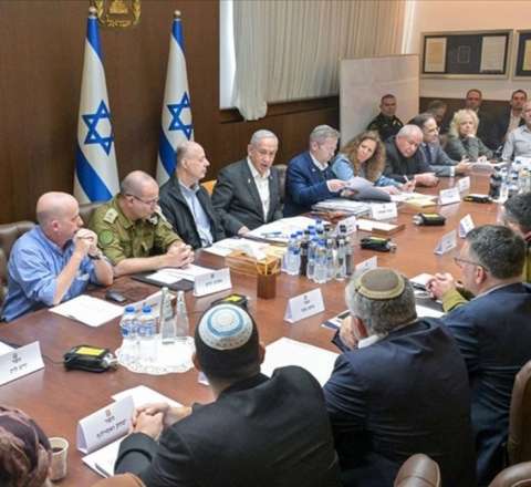“Bizi Trampın qarşısında utandırdınız” -  Netanyahu qəzəbləndi