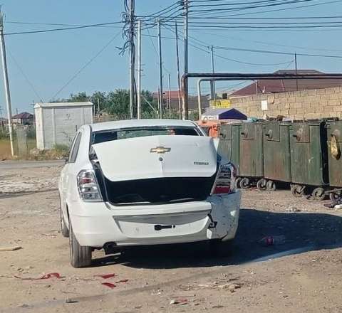 Bakıda zibillikdən “Chevrolet Cobalt” tapıldı - FOTO