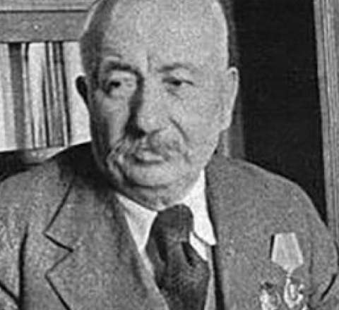 Məşhur alimin şəxsi əşyaları muzeydən oğurlandı 