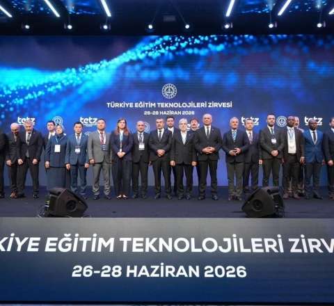 Nazir müavini İdris İsayev Türkiyə Təhsil Texnologiyaları Zirvəsi və Sərgisində (TETZ 2026) çıxış edib - FOTO
