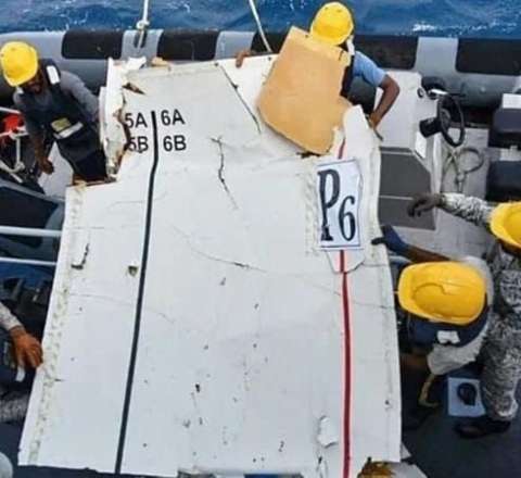Pakistanda radarlardan itən "Boeing" təyyarəsinin qalıqları aşkar edildi 