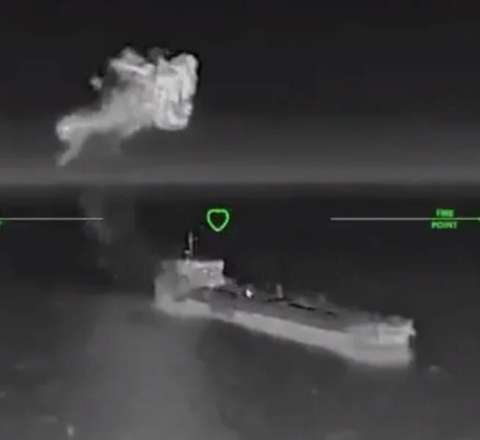 Ukrayna dronları bir gecədə Azov dənizində 28 Rusiya gəmisini vurdu 