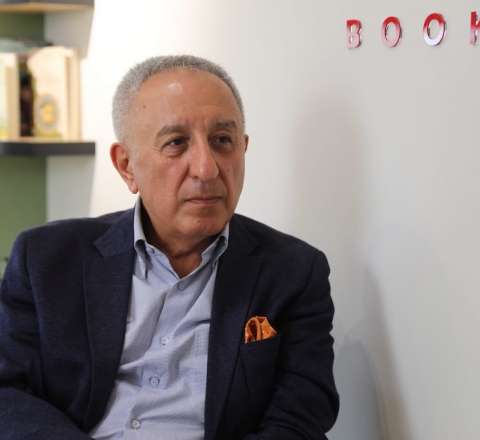 Türkiyədə uzmanlıq təhsili alan azərbaycanlı həkimlərin gələcəyi təhlükədədir  – Çağırış