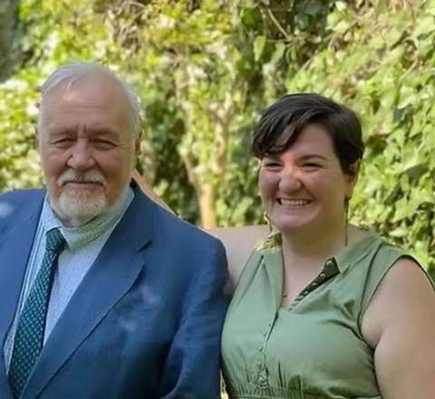 İlber Ortaylının qızı onun əşyalarını  "ikinci əl" satışa çıxardı 