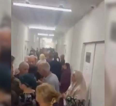“Xəstə insanlar ayaqüstə qalır, biabırçılıq...” - Saatlarla növbə gözləyirlər - VİDEO