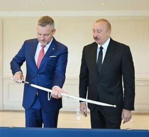 İlham Əliyevin Pelleqriniyə hədiyyəsinin sətiraltı mənası -  Qardaşların mesajı...
