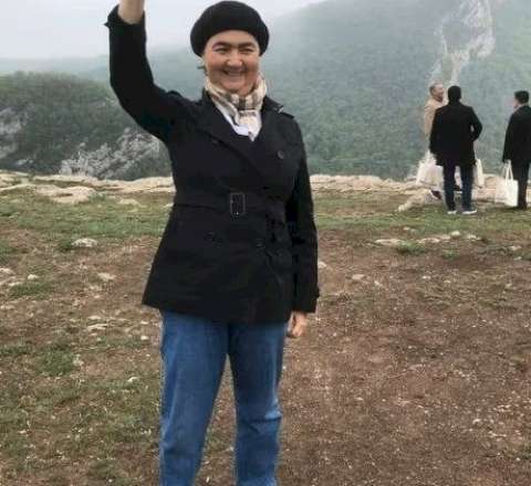 Əməkdar jurnalist komaya düşdü 