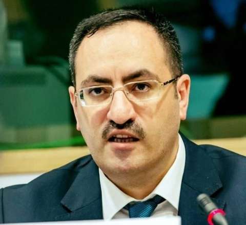Parlamentdə şortla gəzirdilər - Naxçıvanın keçmiş rəhbərindən ilginc açıqlamalar 
