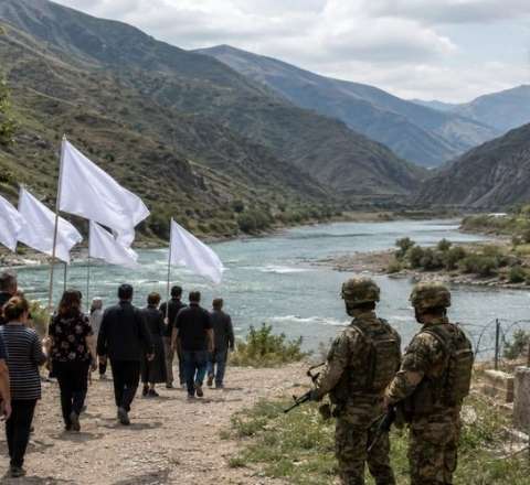 Erməni ailələri qərar verdi: Ağ bayraqla Həkəri çayına gəlirlər 