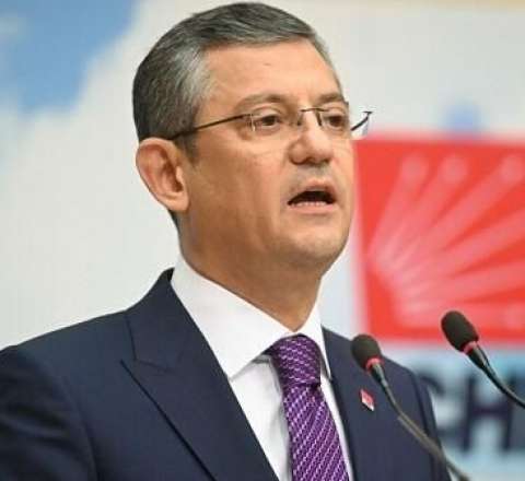 Özəlin yeni qurduğu partiyaya ilk dəstək bu ölkədən gəldi 