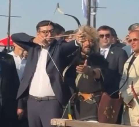 Oxu hədəfdən yayınmadı: Nazir meydanda -  VİDEO