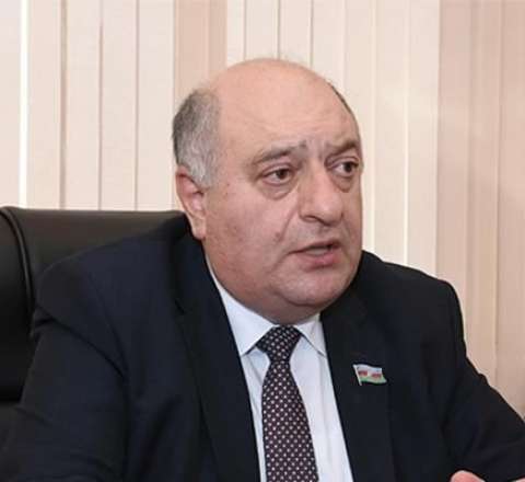 “İT bilməyən kitabxanaçını işdən çıxarmaq düz deyil” -  Deputatdan ETİRAZ