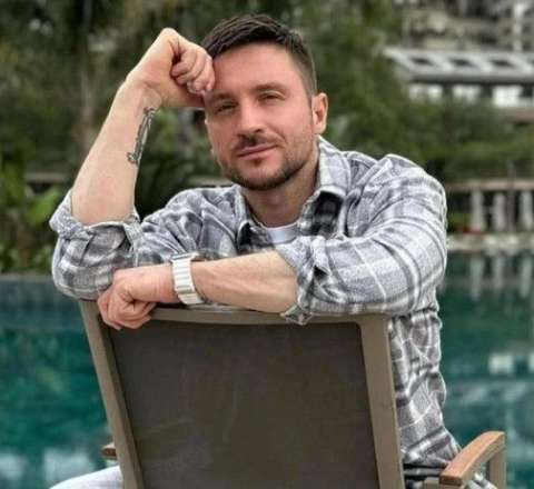 Mayamidə 1 milyona ev aldı 