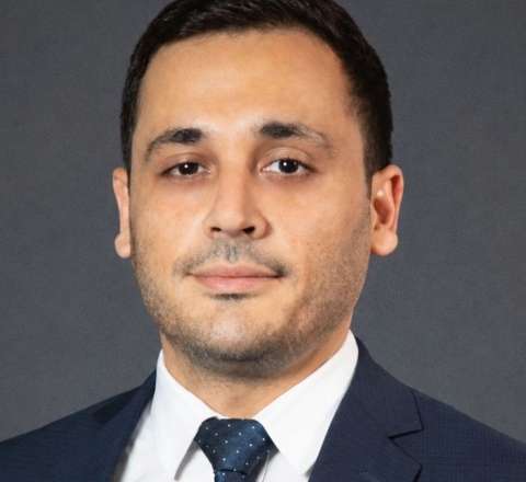 Bakıda vəzifəli şəxsin meyiti tapıldı 