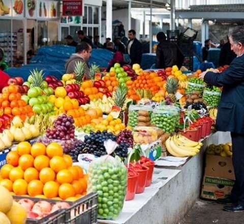 Bakıda ət qiymətinə satılan meyvə  - FOTO
