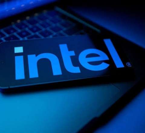 “Intel” 15 milyard dollarlıq səhm satmaq istəyir 