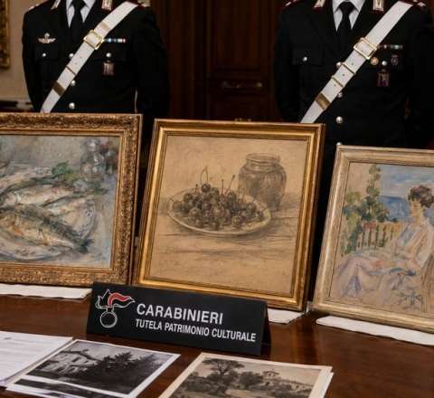 9 milyonluq rəsm əsərlərini oğurlayan beş nəfər həbs edildi 