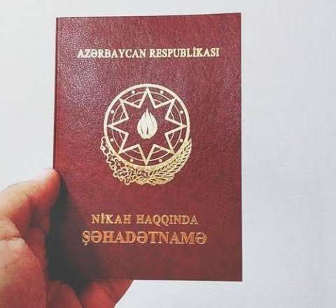 Azərbaycanda həyat yoldaşının soyadını götürən kişilərin  sayı